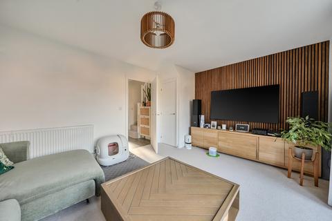 2 bedroom semi-detached house for sale, Woodlark Way, Wokingham RG40