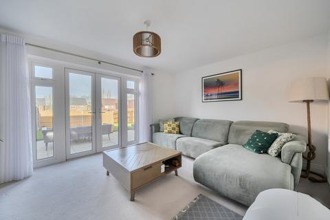 2 bedroom semi-detached house for sale, Woodlark Way, Wokingham RG40