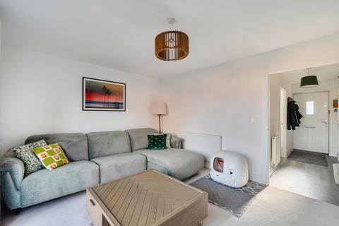 2 bedroom semi-detached house for sale, Woodlark Way, Wokingham RG40