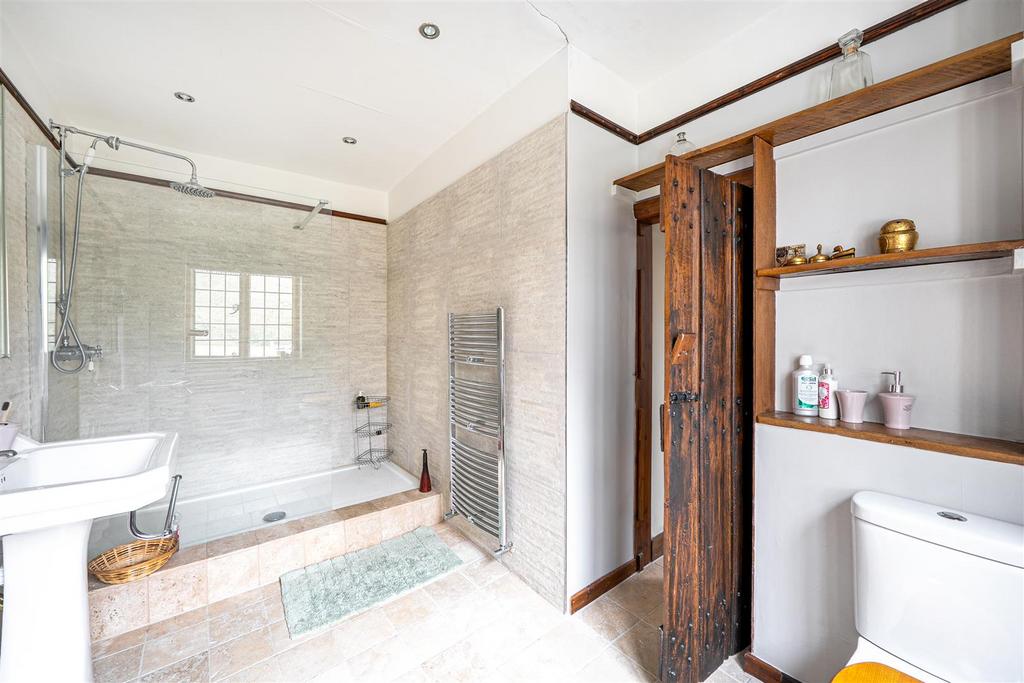 Ensuite