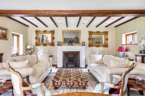 5 bedroom detached house for sale, High Road, Chipstead, Coulsdon