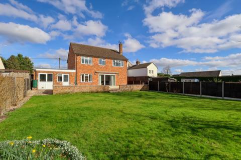 4 bedroom detached house for sale, Main Road, High Wycombe HP14