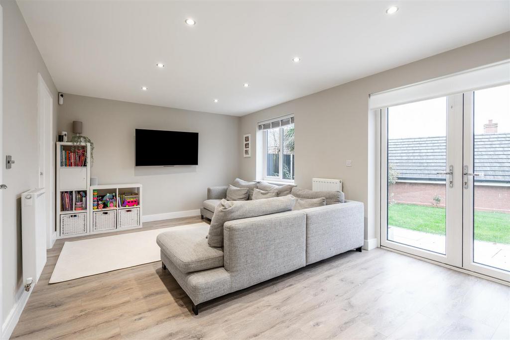 3 Pastures Drive 13.jpg