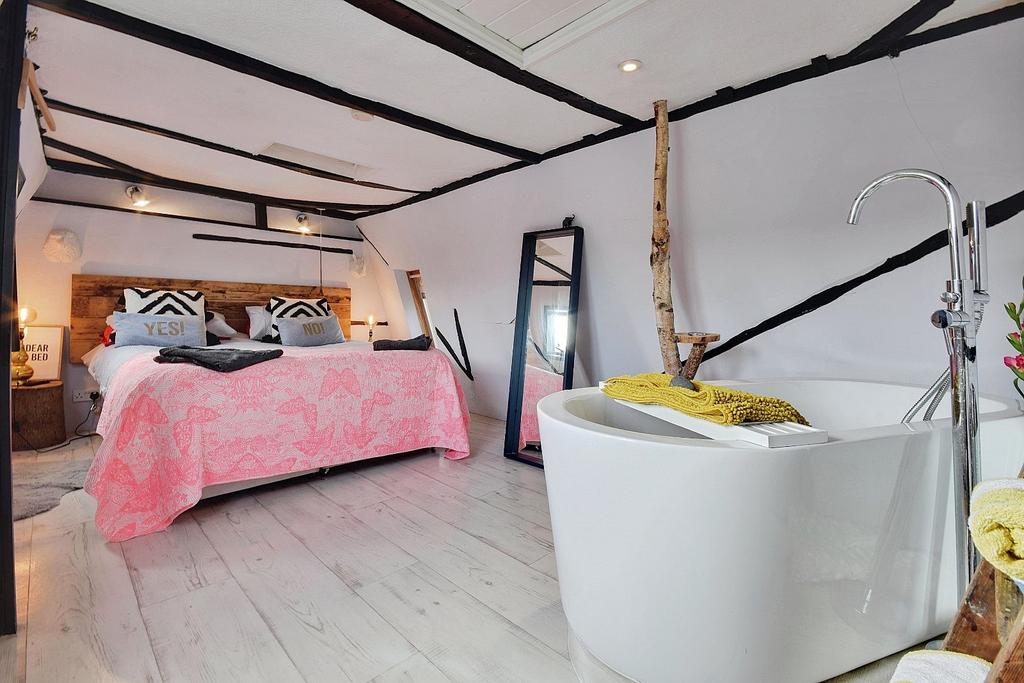 No-11 Bedroom One