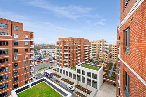1 bedroom apartment to rent, Dray House, Lombard Square, SE28