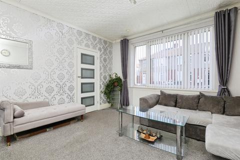 5 bedroom semi-detached house for sale, Heathdale Avenue, Birkby, Huddersfield