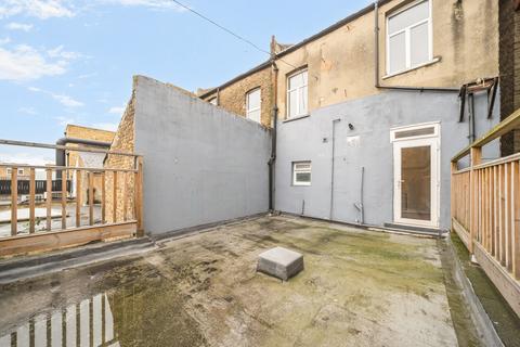 2 bedroom flat for sale, Northcote Road, Battersea, London, SW11