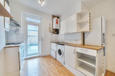 2 bedroom flat for sale, Northcote Road, Battersea, London, SW11