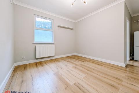 1 bedroom flat to rent, Manor Mount, London SE23