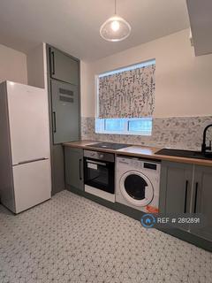 2 bedroom flat to rent, Grasmere, London, NW1