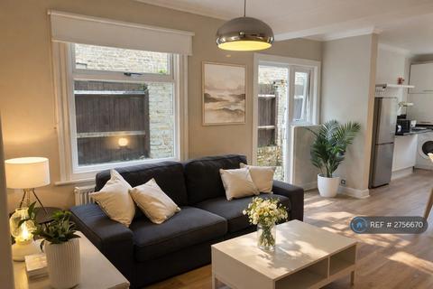 2 bedroom maisonette to rent, Samos Road, London, SE20