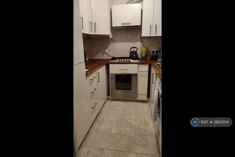1 bedroom terraced house to rent, Rodmell Close, Hayes, UB4