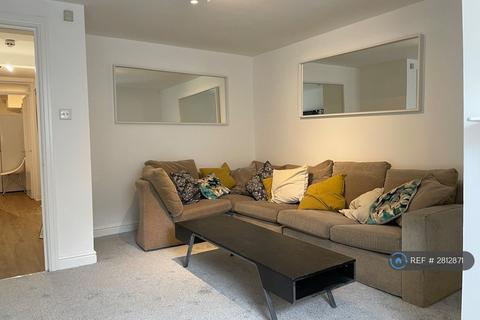 2 bedroom flat to rent, Wilmslow Road, Manchester, M20