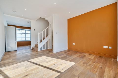 3 bedroom terraced house to rent, Bloomsbury Street, Brighton, East Sussex, BN2