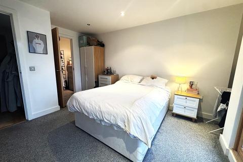 2 bedroom flat to rent, Cartier House, Leeds Dock