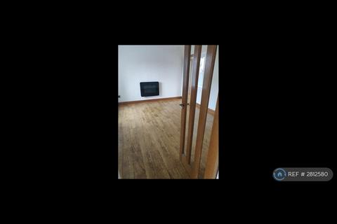 3 bedroom detached house to rent, The Glade, Swansea, SA3