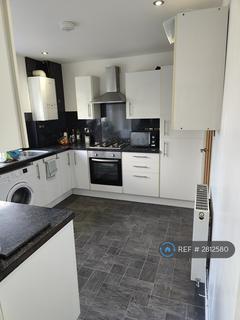 3 bedroom detached house to rent, The Glade, Swansea, SA3