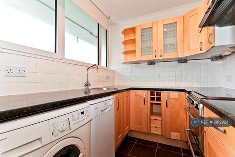 undefined, Winterfold Close, London, SW19