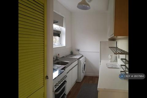 2 bedroom flat to rent, London, London, N7