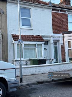 4 bedroom terraced house to rent, Grayshott Road, Southsea, PO4