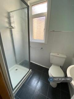 4 bedroom terraced house to rent, Grayshott Road, Southsea, PO4