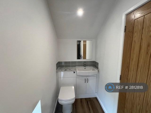 Ensuite To Bedroom 1
