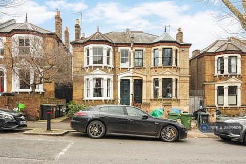 2 bedroom flat to rent, Pepys Road, London, SE14