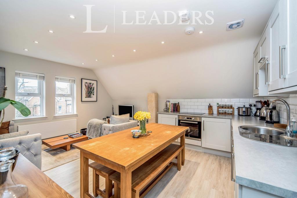 6 E Lansdowne Road  (