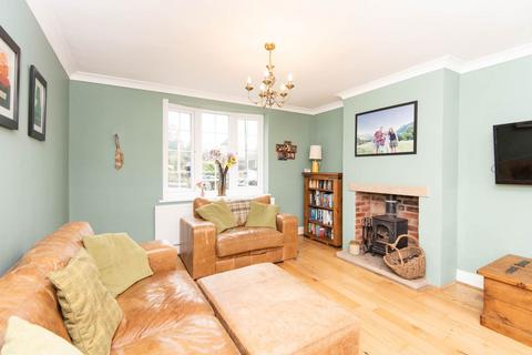 3 bedroom detached house for sale, New Road, Chesterfield S42
