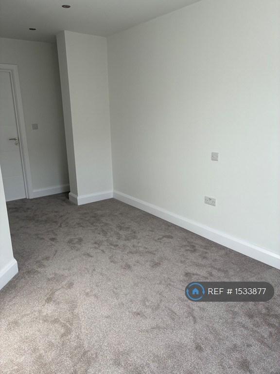 Bedroom 1, Double