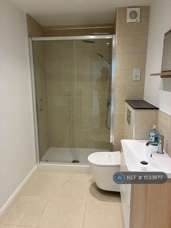 Ensuite, Bedroom 1