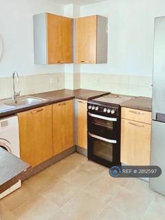 2 bedroom flat to rent, Crown Station Place, Liverpool, L7