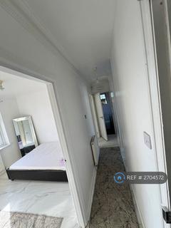 2 bedroom flat to rent, Hounslow, London, TW5