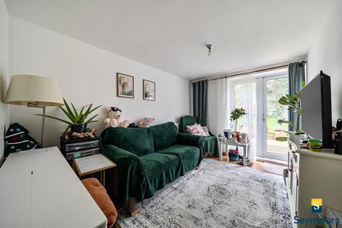 6 bedroom semi-detached house for sale, Cabell Road, Surrey GU2