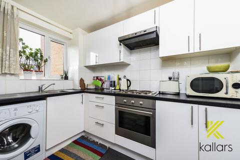1 bedroom flat to rent, Grinstead Road, Inwen Court Grinstead Road, SE8
