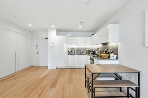 2 bedroom apartment for sale, Marco Polo Tower, Royal Wharf, E16