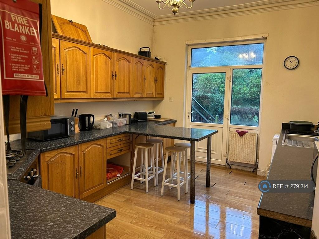 Communal Kitchen