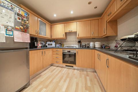2 bedroom apartment for sale, Wheeler Place, Bromley