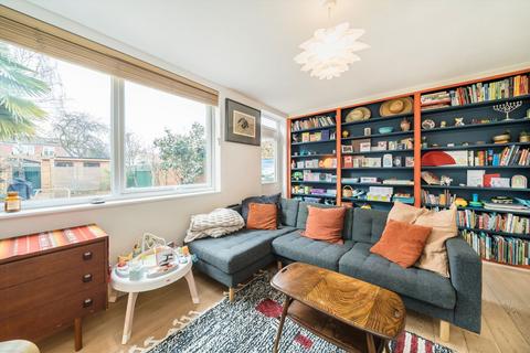3 bedroom end of terrace house for sale, Lochinvar Street, London SW12