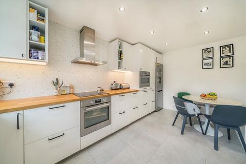 3 bedroom end of terrace house for sale, Lochinvar Street, London SW12