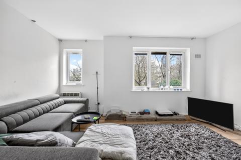 undefined, Broomhill Road, London