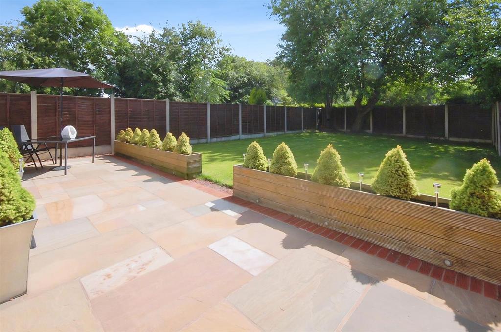 F55616d9-Garden.jpg