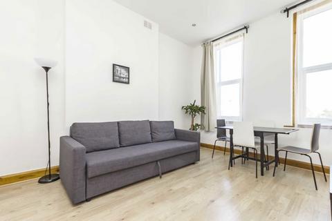 2 bedroom flat to rent, North End Road, London W14