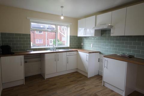3 bedroom end of terrace house to rent, Bishopdale, Brookside