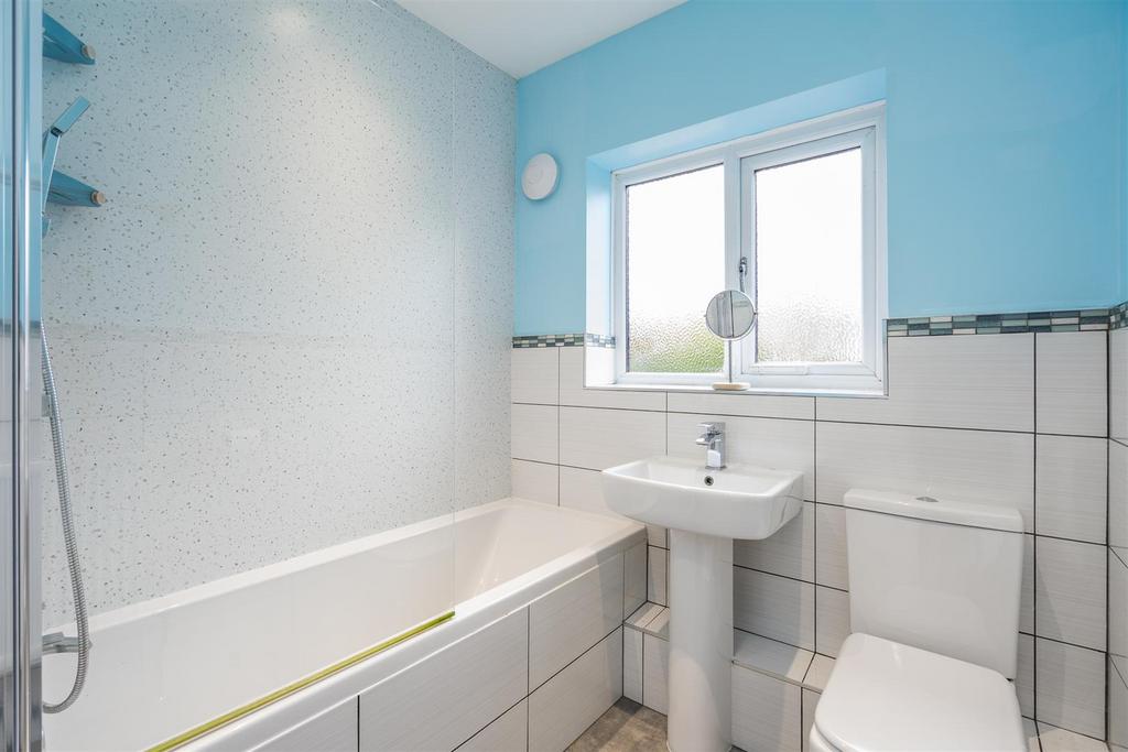 36 Packwood Close 4.jpg