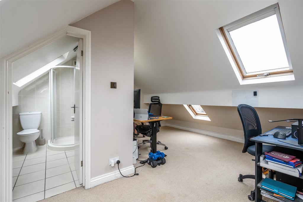 36 Packwood Close 11.jpg