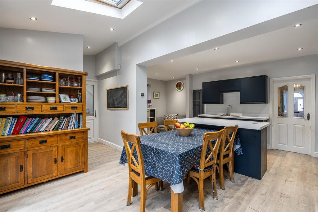 36 Packwood Close 15.jpg