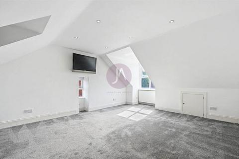 3 bedroom duplex to rent, 214 Walm Lane, Mapesbury, London, NW2
