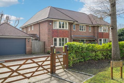 5 bedroom detached house for sale, Birkett Way, Chalfont St Giles (Little Chalfont)