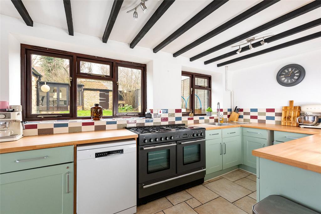 Kitchen/Breakfast